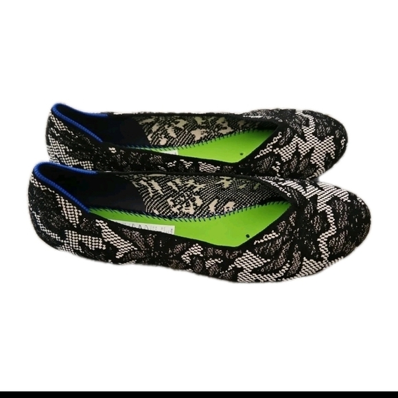 Rothys The Flat Black And White Chantilly Lace Loafer 10 - Picture 3 of 11